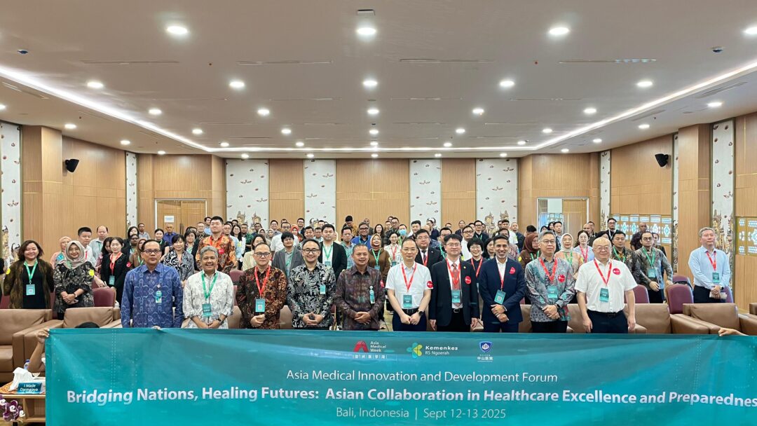 Foto bersama di Aula Bisma Gedung Poliklinik RS Ngoerah